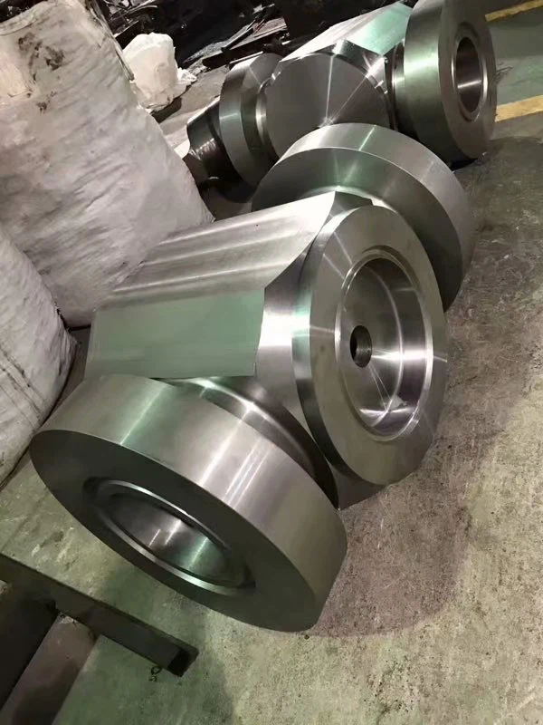 1. 4529  Disco de anillo de forja