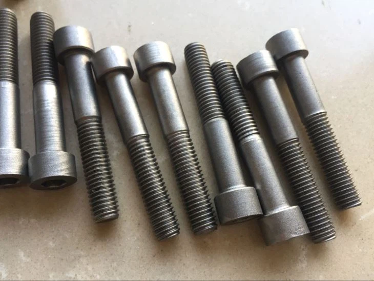 A320 L7 STUD BOLT